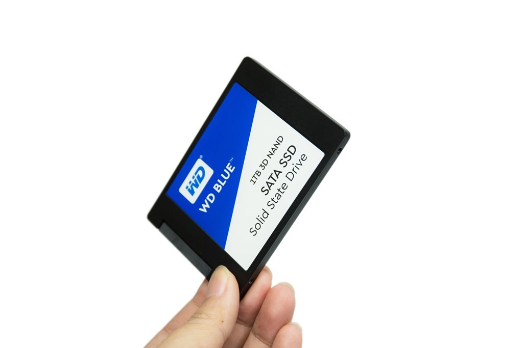 最有感的升級！馬上升級 SSD 固態硬碟吧！WD Blue 3D NAND SSD 1TB 開箱測試！ @3C 達人廖阿輝
