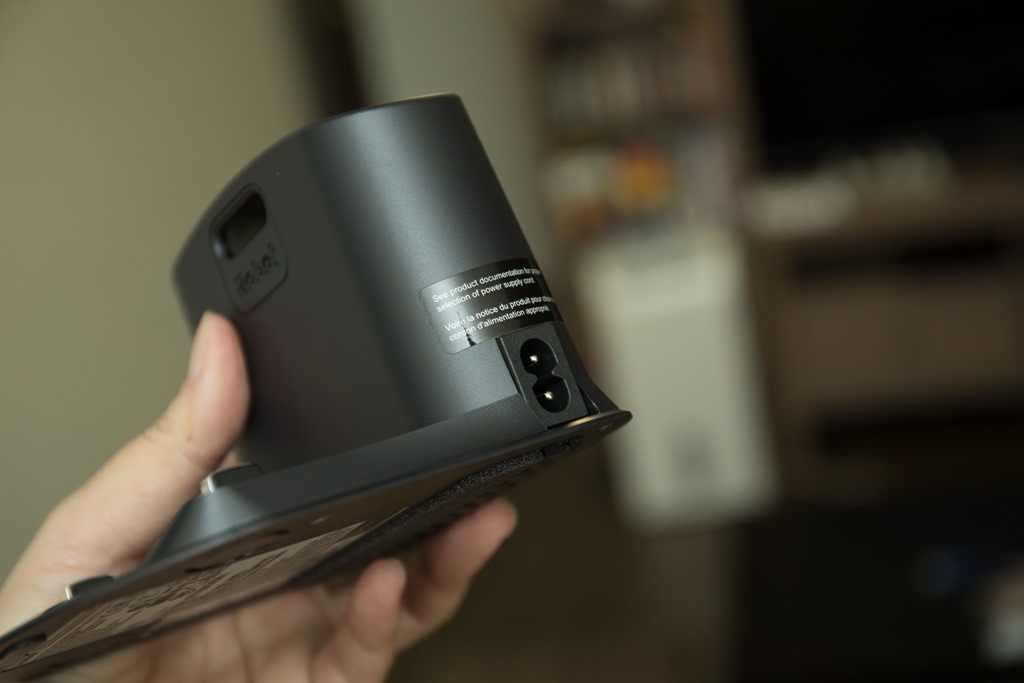 Wi-Fi 雲端技術掌握家中清掃事宜　iRobot Roomba 960 掃地機器人開箱評測 @3C 達人廖阿輝