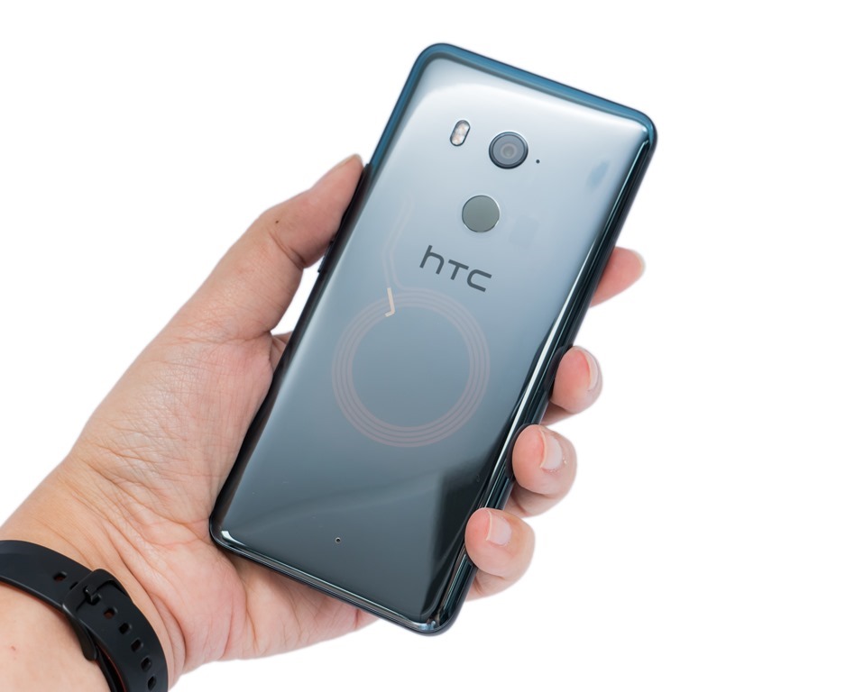 全螢幕 HTC 機皇 U11+ 現身！新機動手玩！多圖注意 (U11 Plus Quick Review) @3C 達人廖阿輝
