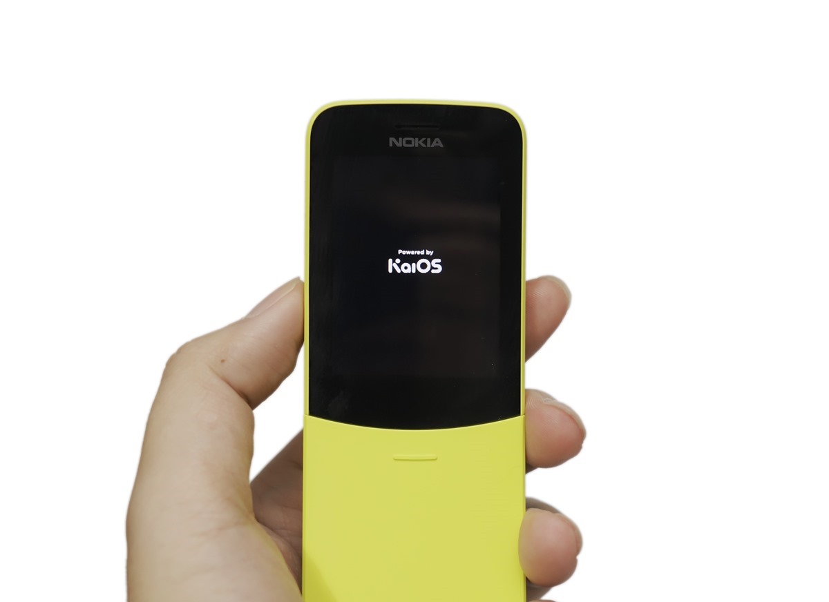 復古香蕉機來了！Nokia 8110 4G 這次還有 4G 可以網路分享！你想知道的這篇開箱都有！ (8/8 更新更多實拍) @3C 達人廖阿輝