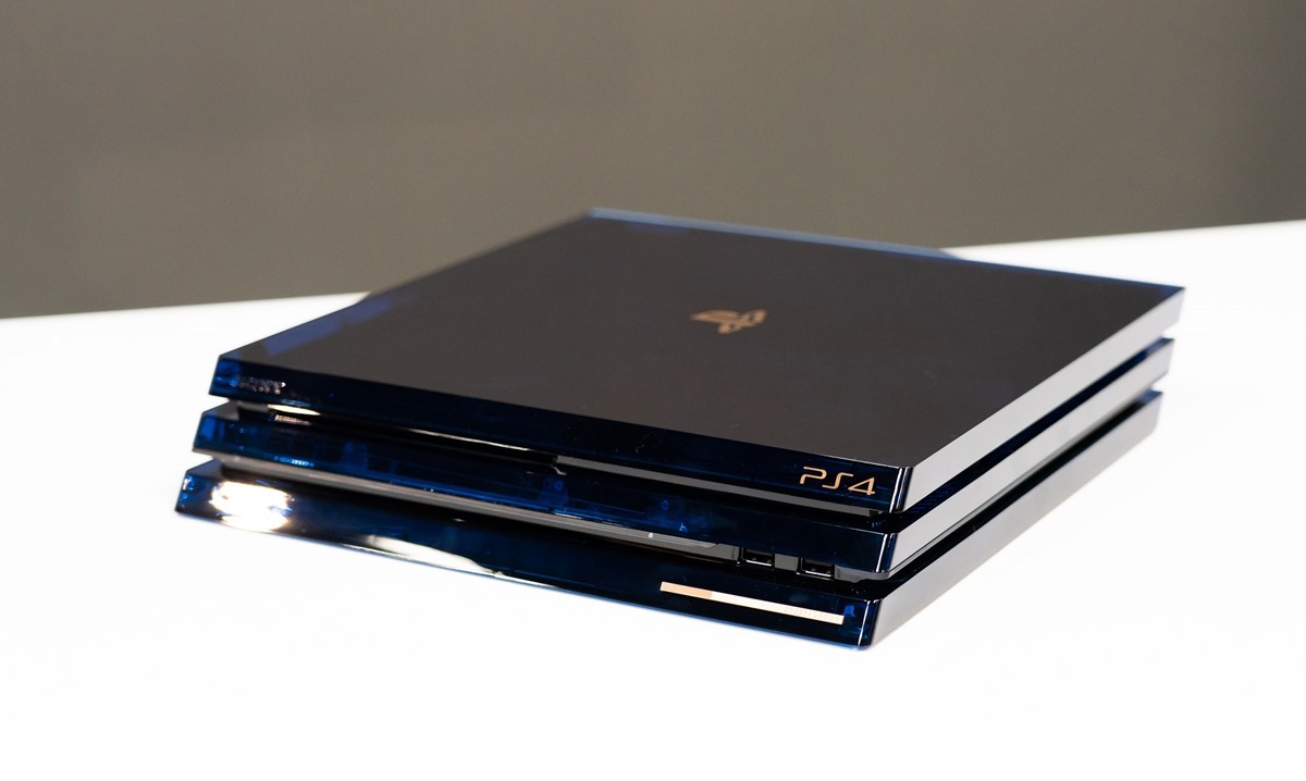 [開箱分享] PlayStation 4 Pro 500 Million Limited Edition 限量款主機！超想要！透明超美 unboxing @3C 達人廖阿輝