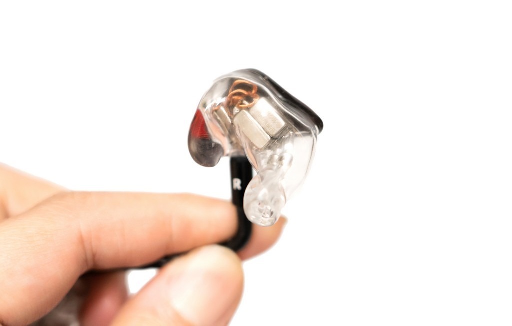 頂級針對耳型完美貼合的獨一無二！Morear 客製化 me6 六單體耳機！ @3C 達人廖阿輝