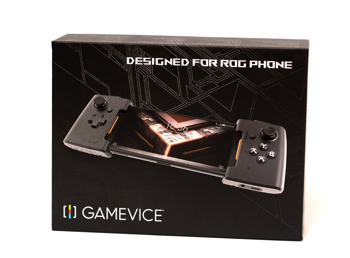 史上最狂！電競魂遊戲旗艦手機 ROG Phone！還有用行李箱裝的滿滿霸氣遊戲週邊！ @3C 達人廖阿輝