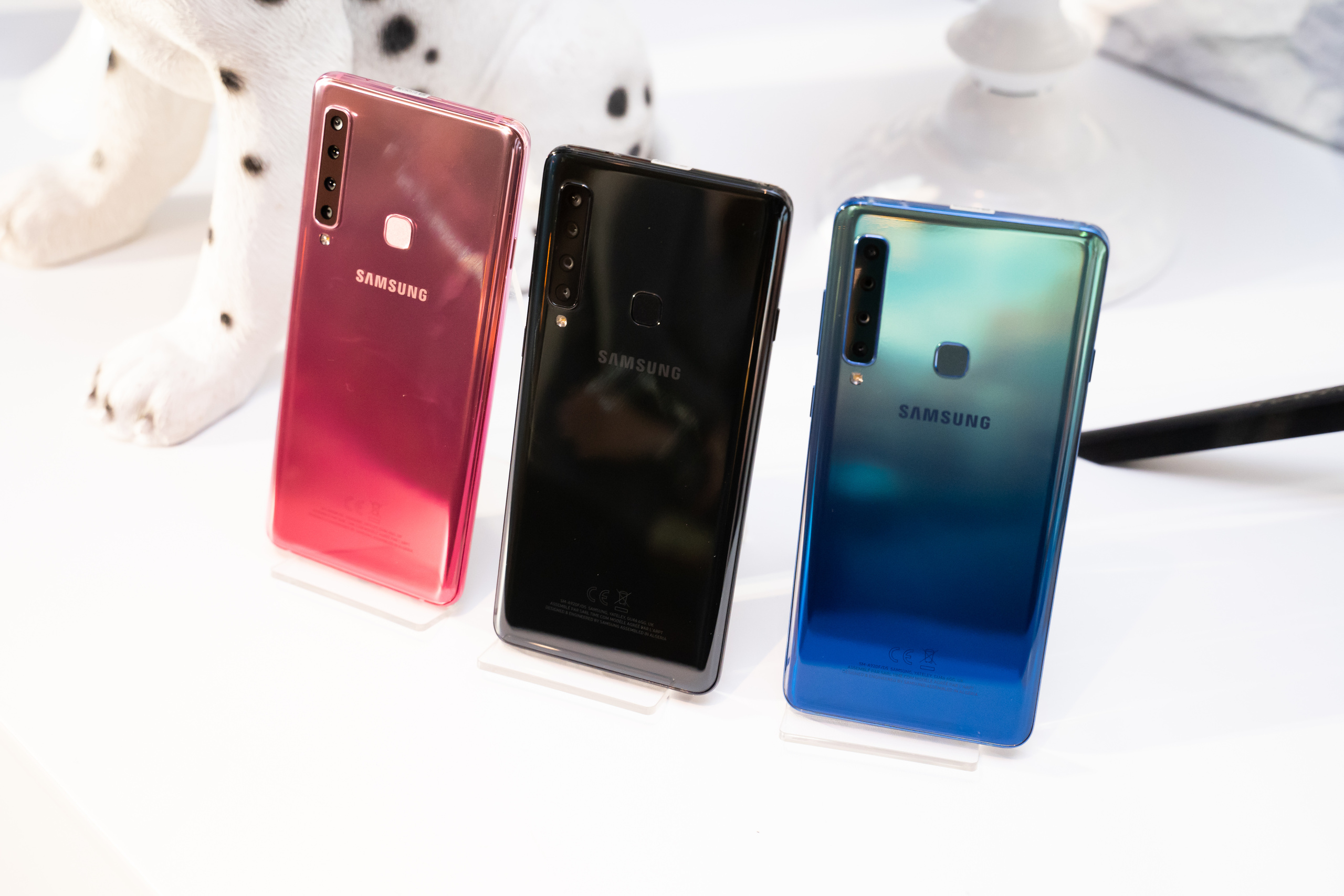 多彩多鏡頭!進化最多的中階新機 Galaxy A7 、 A9 重點解析 + 規格表彙整 @3C 達人廖阿輝 多彩多鏡頭!進化最多的中階新機 Galaxy A7 、 A9 重點解析 + 規格表彙整 @3C 達人廖阿輝