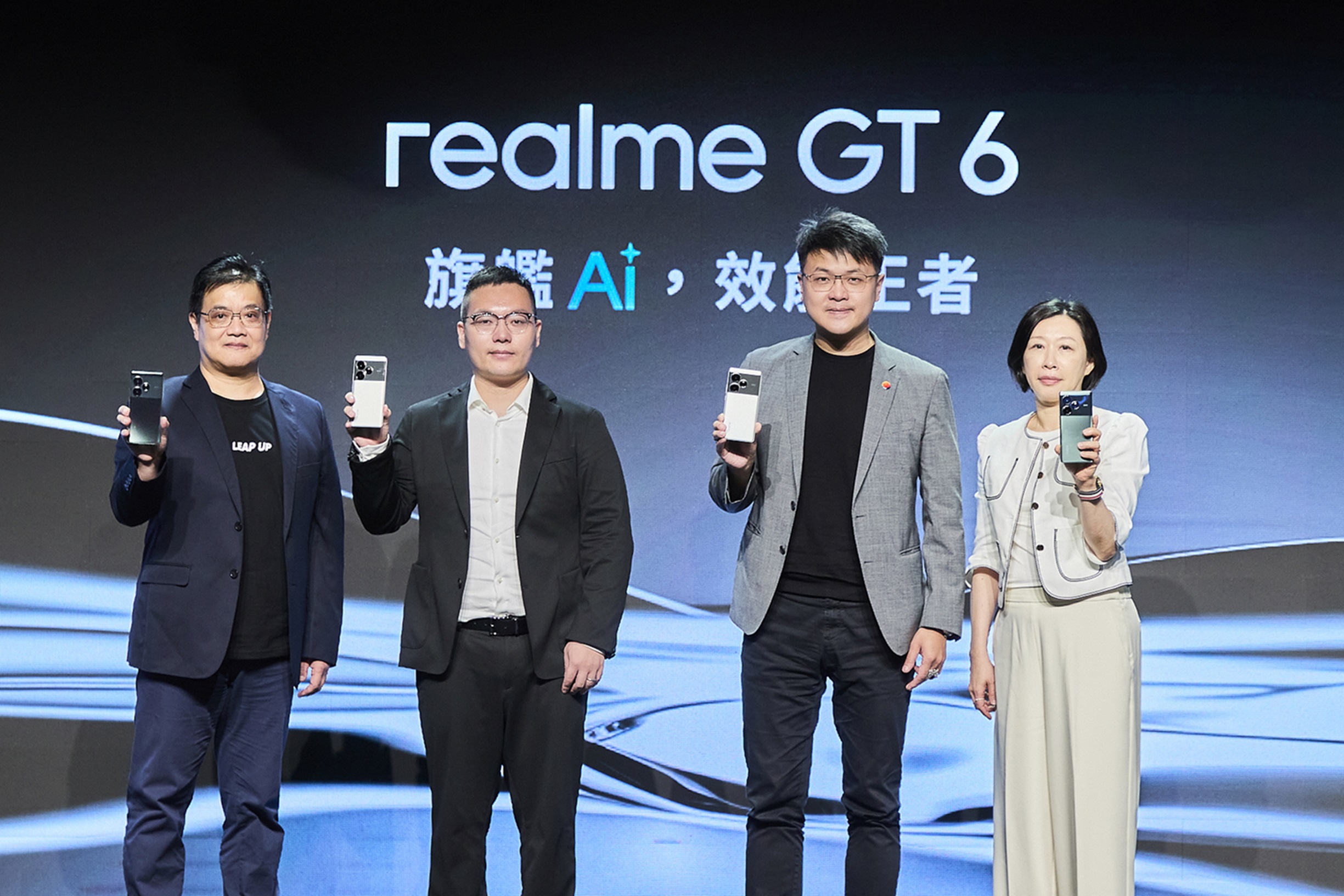 夜景拍攝之王！realme GT 6 AI 智能手機強勢登台 搭載 AI 極夜拍攝模式、 AI 傳送門 親民價輕鬆入手「超越級旗艦機」@3C 達人廖阿輝