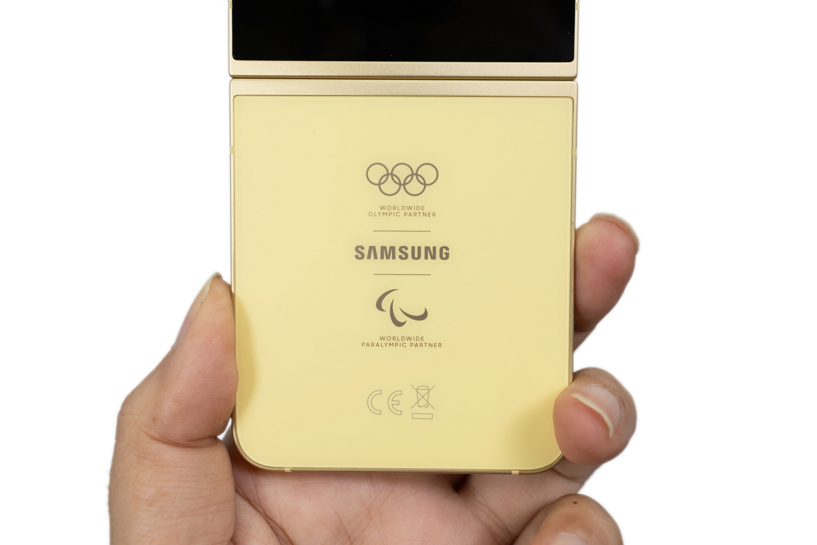 非賣品奧運版 Samsung Galaxy Z Flip 6 快速簡單動手玩 (1) 看看裡面有什麼 (2024 Olympic Edition Galaxy Z Flip 6 unboxing) @3C 達人廖阿輝