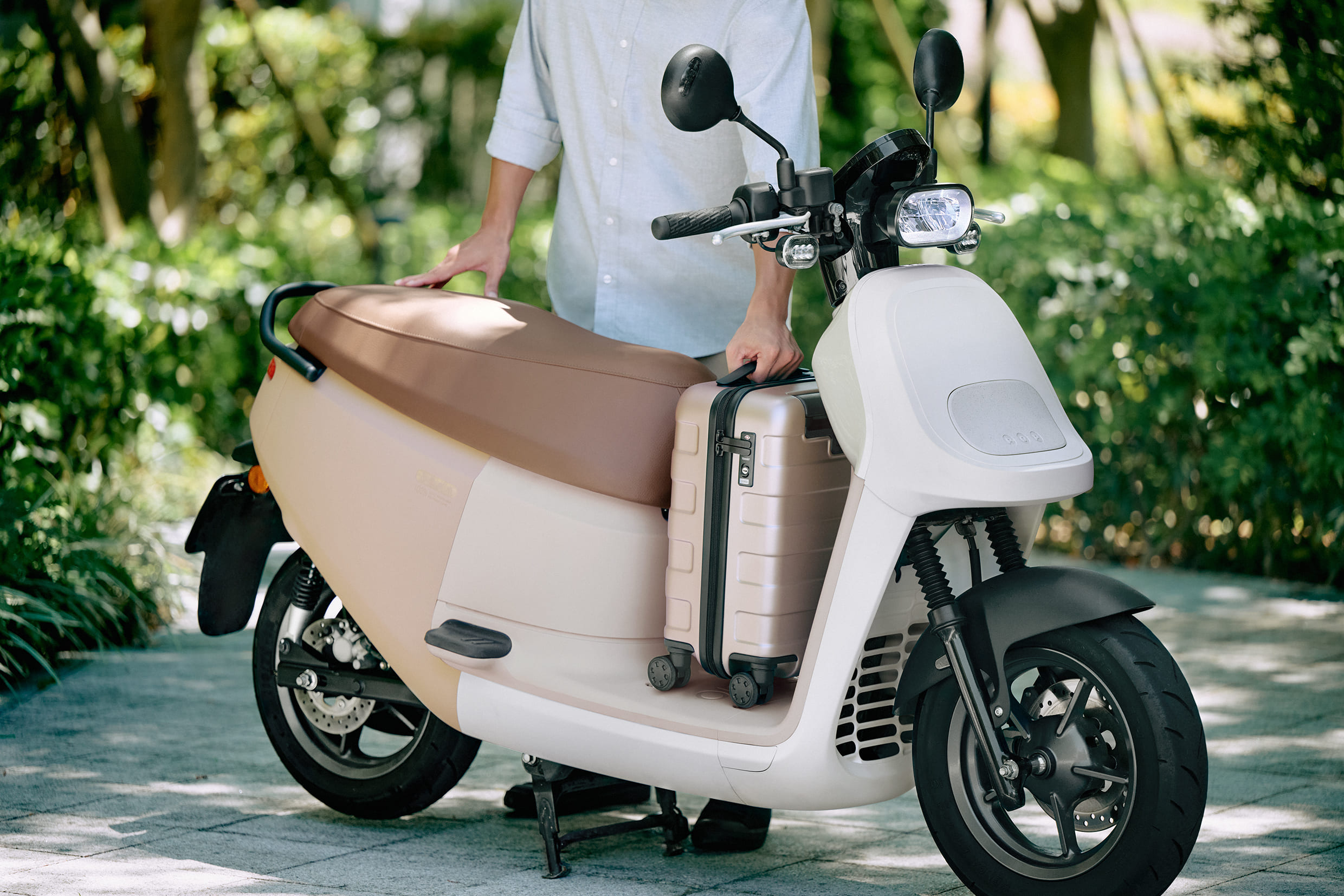 Gogoro 與 MUJI 無印良品再度聯名，VIVA XL ME 全新上市，$499 資費方案限時回歸 @3C 達人廖阿輝